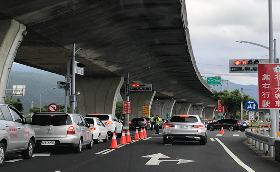 疫情趨緩連假出遊潮 宜蘭聯外道路恐塞爆