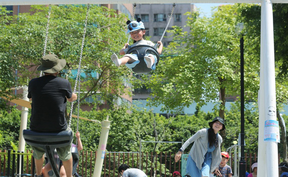 新北首座全齡公園啟用 大人小孩一起動健康