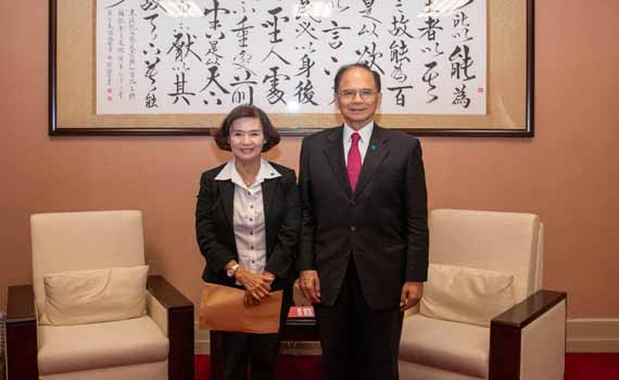 林姿妙拜會游錫堃 爭取宜蘭納入花東地區發展條例範圍