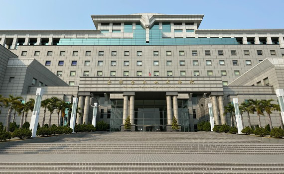 司機超時工作肇事釀三死 交通公司負責人及調度主管一審判有罪