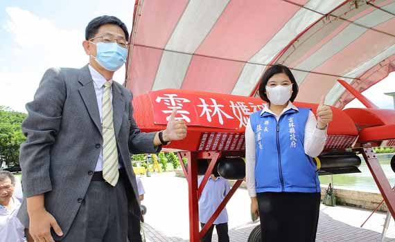 媽祖號巡航全國媽祖廟祈福 雲縣長張麗善貼牌啟航