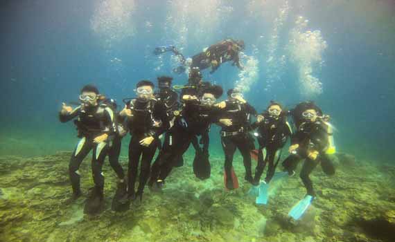 大同大學設計團隊前進綠島 打造海底郵筒
