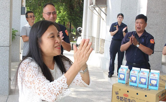 雲林警友會感念警察辛苦 理事長許百芳暖心慰勞