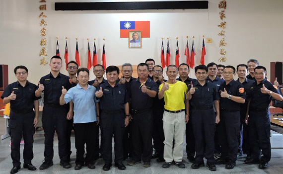 警察之友為員警加油打氣 頒發有功人員獎勵金
