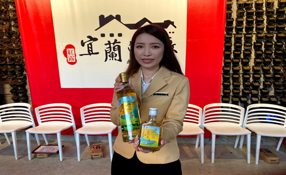 慶祝建廠111週年 宜蘭酒廠推限量111瓶玉山金棗茶酒