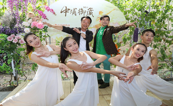 名主持黃子佼與縣長翁章梁 讓嘉義博茶會盛大啟動