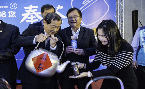 減塑一起來台灣中油給您奉茶 全台50處提供民眾飲用水