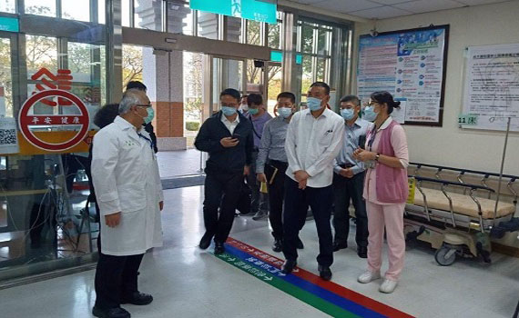防制急診室暴力 縣警局長親至急診室宣導