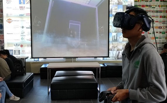 環科大VR設備創新意 激發學生學習動機