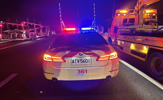 國道離奇車禍 機車騎士遭車輛輾過