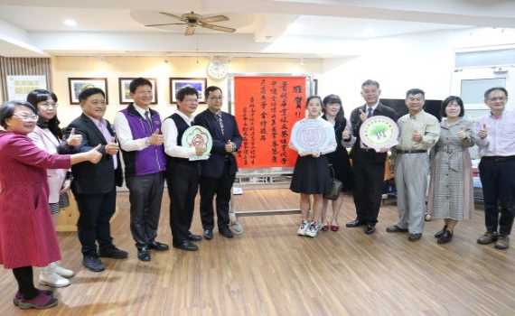 是鑽石就會發光 員林高中學生錄取常春藤康乃爾大學