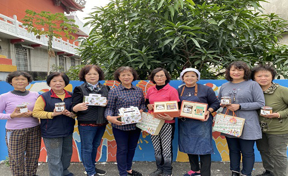 屏東農再社區搶攻春節送禮市場推限量禮盒