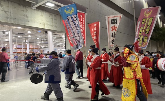 「現代更夫」報平安 提醒年節注意用火安全