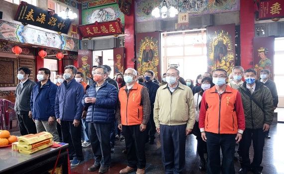 賴峰偉率主管走春祈福 祝願澎湖持續「零確診」