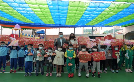 影/扭轉錢坤鴻運牛小提燈 今年免排隊搶元宵小提燈