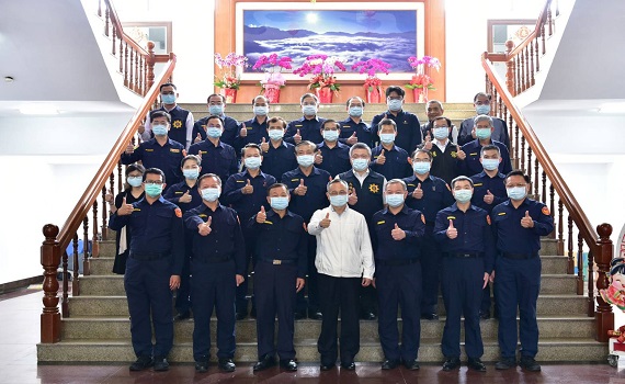 警長陳家欽嘉縣慰勉偵破全國最大宗大麻毒品有功人員
