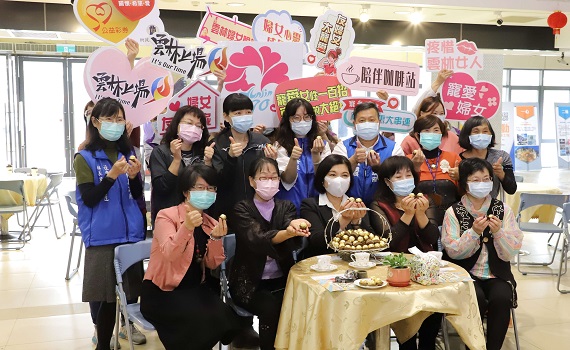 婦女節張麗善向同仁祝福 願全天下女性幸福快樂