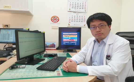 孩童晚上常哭鬧醒來怎麼辦? 專科醫師這樣建議