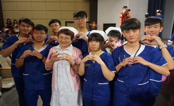 秀傳醫院提供獎助學金 大葉大學護理系畢業即就業