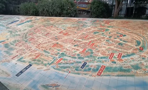 「宜蘭清明上河圖」現身宜蘭河畔 巨幅陶雕壁畫細說百年歷史