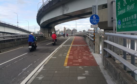 台北橋機車道將刨鋪施工 用路人改走忠孝橋