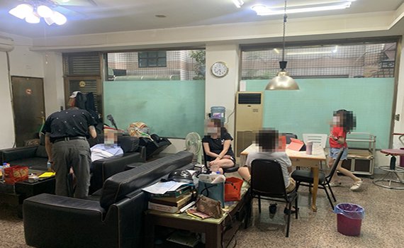 沒有賭資8人群聚打牌 被依違反三級警戒裁罰