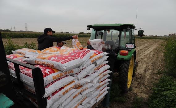 農糧署延續補助　使用國產有機肥料每公頃最多1萬2千元 