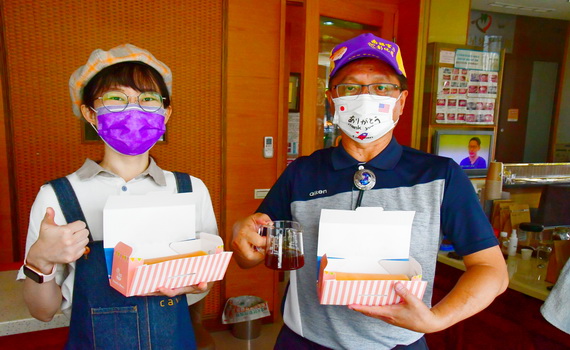 藍帶女孩的咖啡與蛋糕鼓勵青年創業 林世賢市長推薦家鄉好滋味
