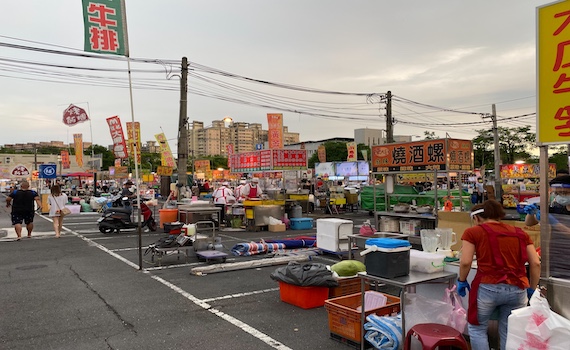 台南夜市微解封    馬上出現防疫破口 