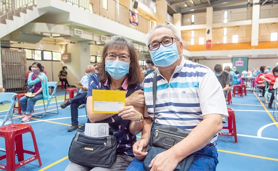 桃園75歲以上長者接種率全國第一  7月底覆蓋率可望達25％ 