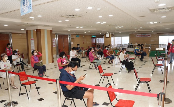 9月開學超前部屬 嘉市國中小教職員接種疫苗