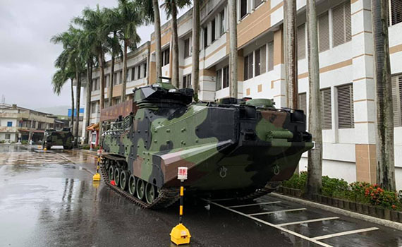 因應烟花颱風來襲 軍方兩棲突擊車進駐蘇澳待命