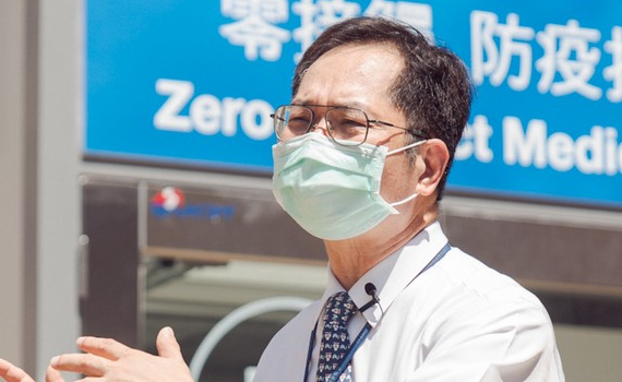 台積電慈善基金會挺醫護 捐贈零接觸防疫採檢站