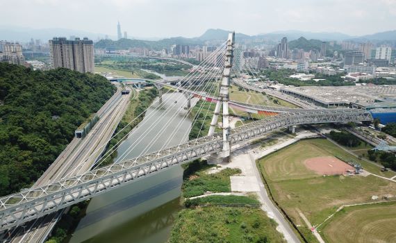 重大里程碑!安坑輕軌高架段全線7月合龍 2022年完工通車