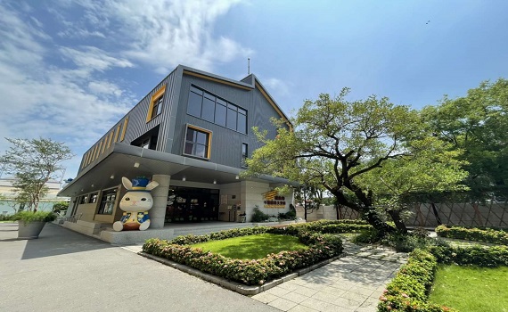 雲林首座糕點觀光工廠「塔吉特千層蛋糕大使館」 通過續期評鑑標章