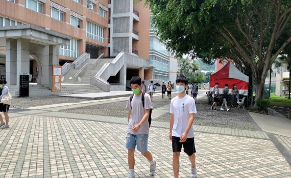 指考第二天 考生流鼻涕撕試題本擦手 彰化三考區9件違規68人缺考