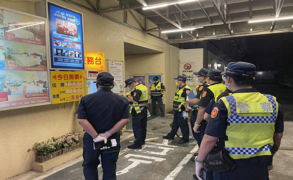 防「人與人不當連結」警擴大臨檢特殊營業場所