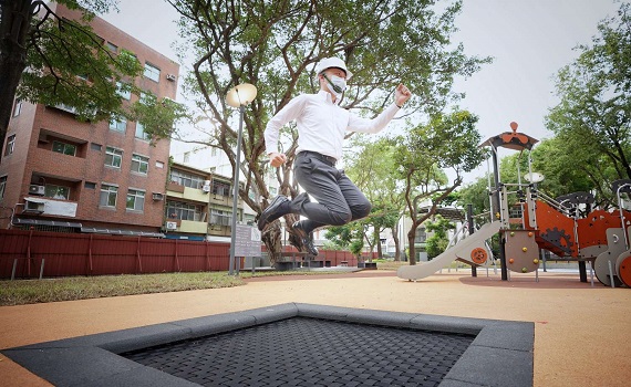 竹市首座「進擊的公園2.0」9月啟用    首創彈跳網與親子鞦韆 
