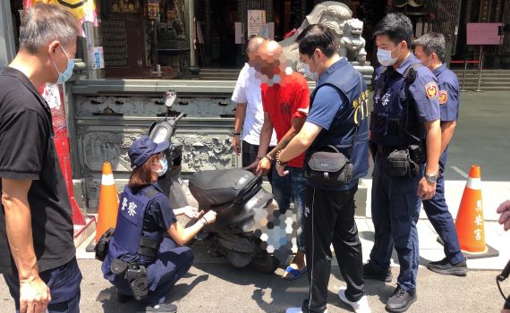媽祖面前也敢搶 毒犯搶錢栽了