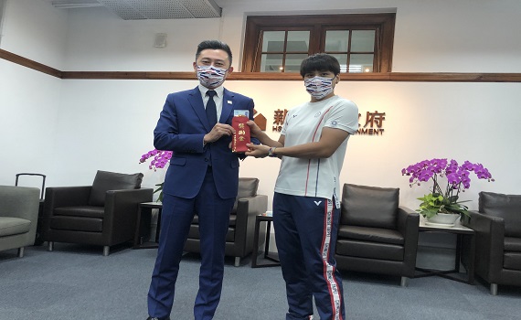 林智堅會見東奧拳擊選手陳念琴 獎勵金各加碼至10萬鼓勵選手與教練