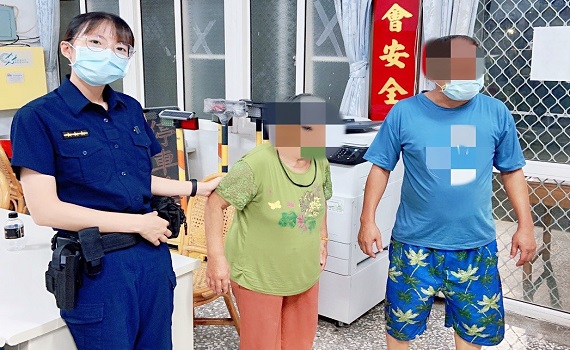 失智婦半夜溜出徘徊漁港 北港暖心女警員幫助返家