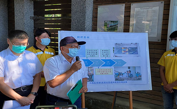 陳歐珀偕台鐵局長視察石城至頂埔等六站修繕施作情形