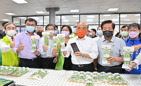璨樹颱風來襲 蘇揆關心雲林農產視察漢光果菜生產合作社