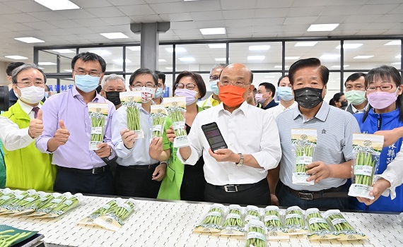 璨樹颱風來襲　蘇揆關心雲林農產視察漢光果菜生產合作社 