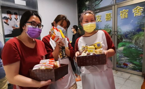 異鄉學子聽神話嚐月餅　國際學生體驗台灣中秋節 