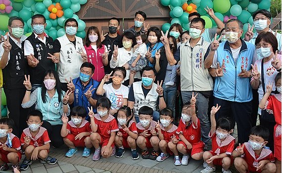 全齡遊戲新體驗 嘉義市中央廣場新闢森林冒險遊戲場