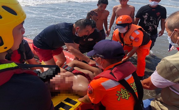 國慶日台南漁光島傳意外　17歲少年遭浪捲溺斃 