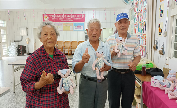 影/驚艷社區耆老DIY文創 孝威村打造老人樂活村