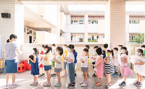 流感疫苗開打 桃園預計12月8日前完成近30萬名師生接種
