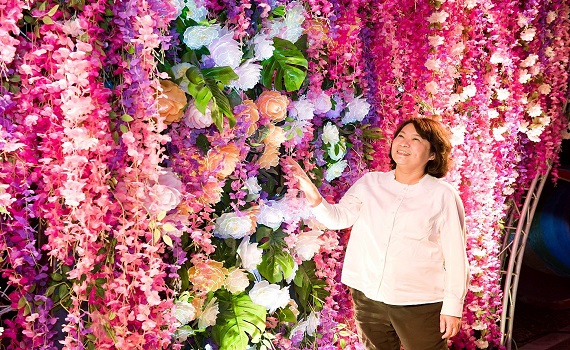 全臺最大心形花牆 嘉義市光織影舞開展
